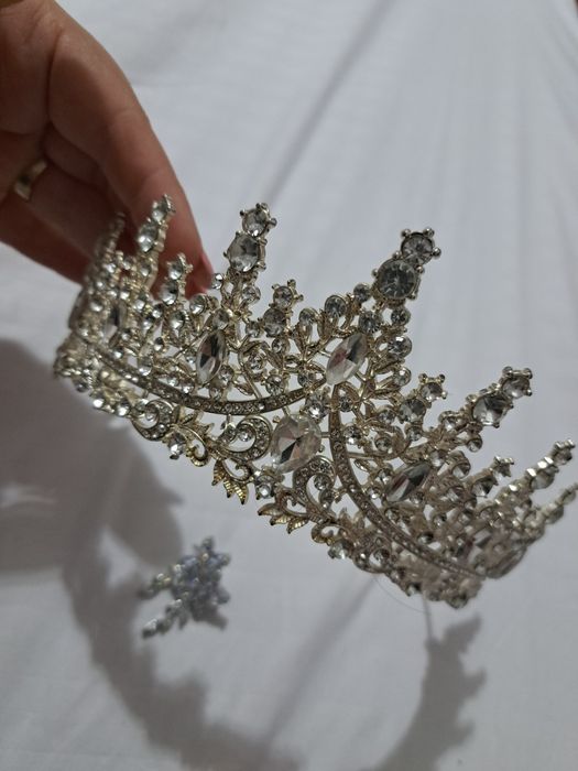 Vand rochie de mireasa