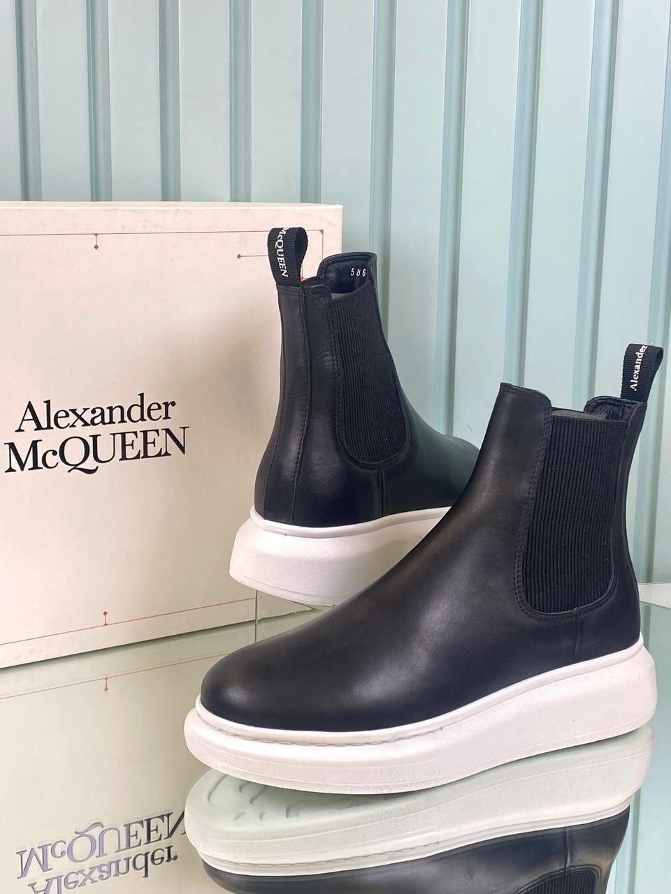 Gheata Alexander Mcqueen