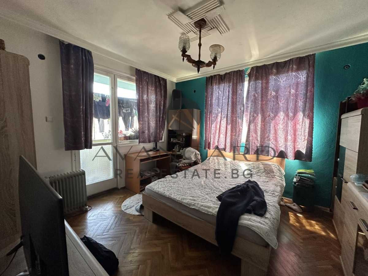 Продава се Етаж от къща в Пловдив, Кършияка - 100 кв.м за 775 €/кв.м - Снимка #1