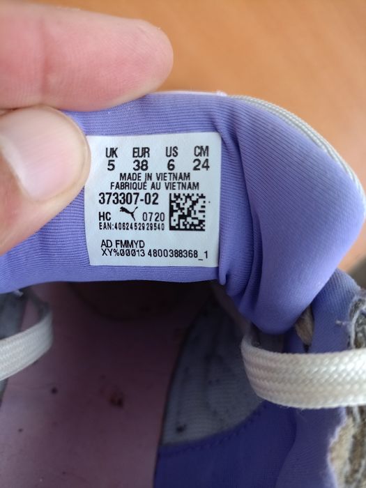 Vând pantofi sport dama, Puma,in stare buna produs de calitate.Mar.38.