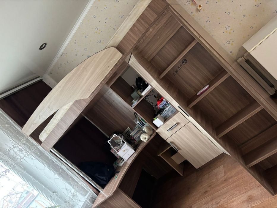 Продам гарнитур в хорошем состоянии