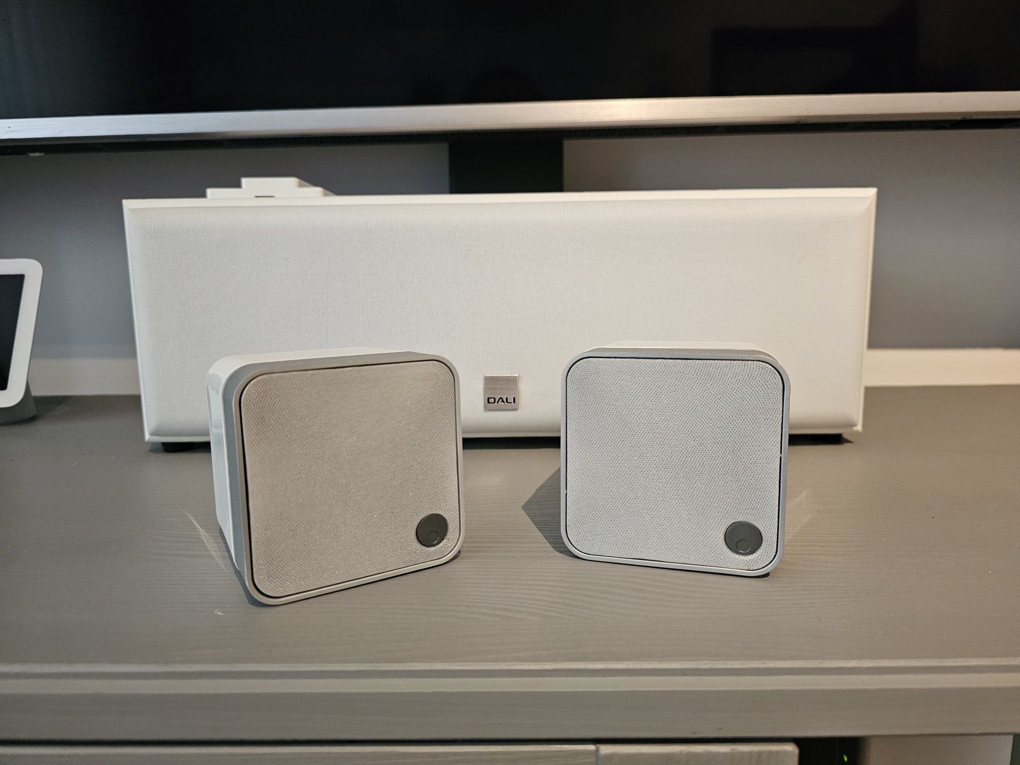 Pereche boxe Cambridge Audio Minx Mini 12 cu suporți perete originali