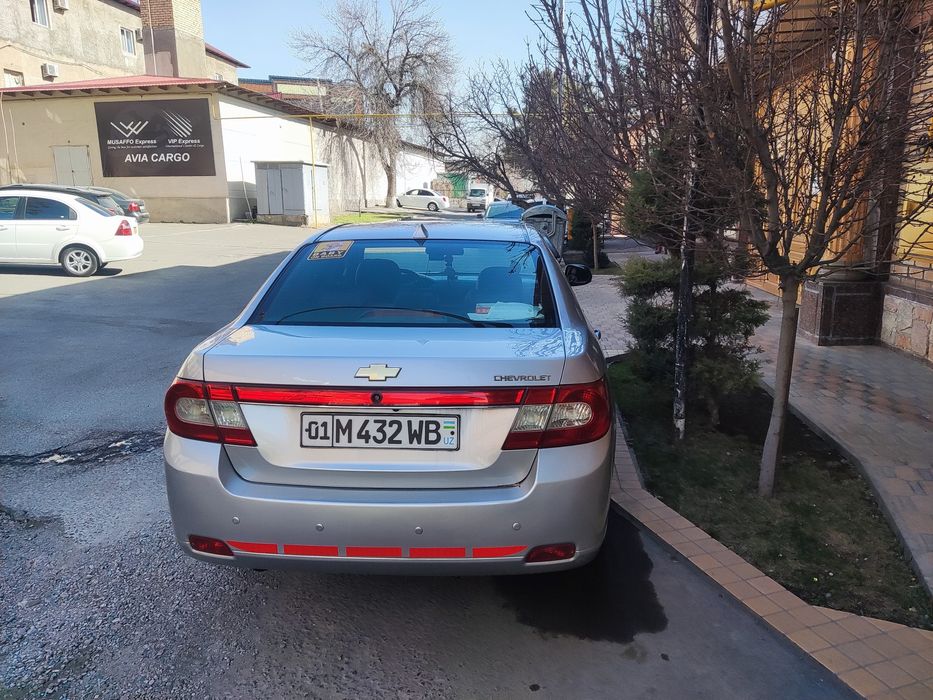 Chevrolet Epica .