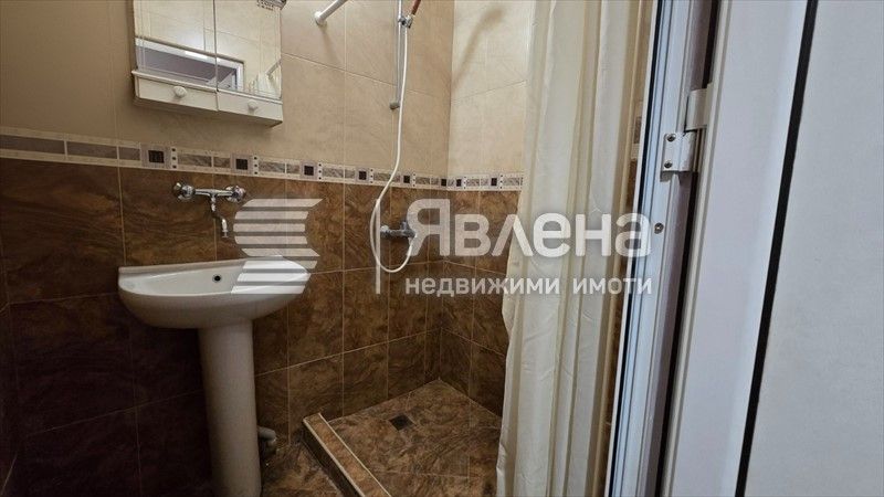 Продава се Двустаен апартамент в София, Толстой - 60 кв.м за 1917 €/кв.м - Снимка #4