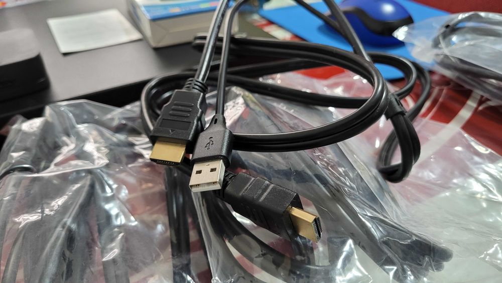 KVM HDMI 4K 4 porturi