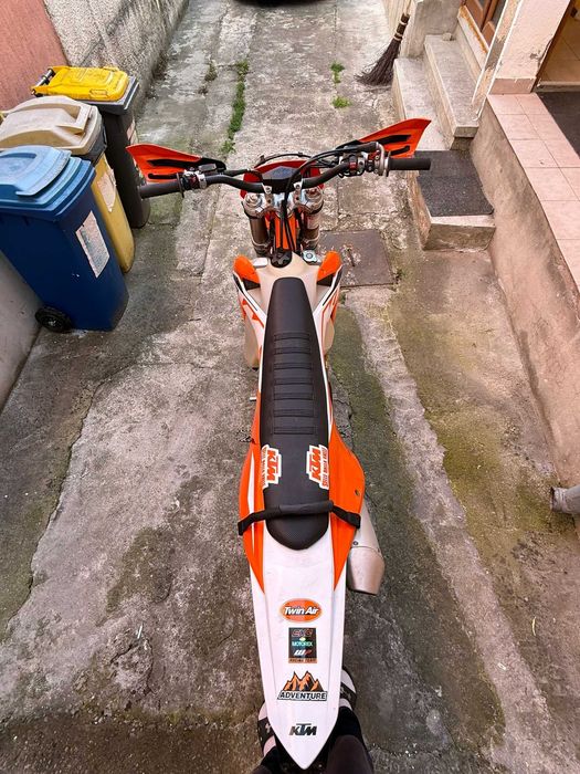 KTM EXC-F 350 4T 2023 - 60 ore, pregătită de distracție