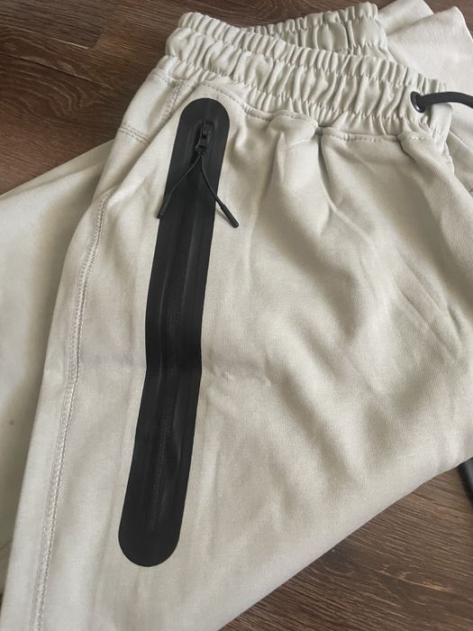 Trening Nike Tech gri