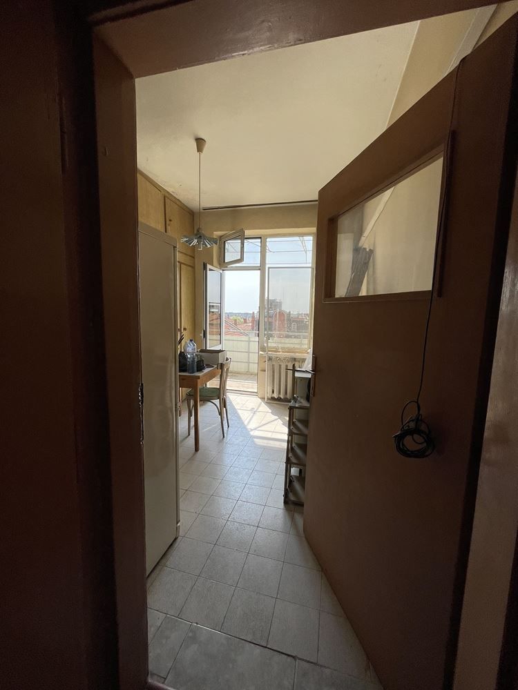 Продава се Двустаен апартамент в Стара Загора, Център - 64 кв.м за 1407 €/кв.м - Снимка #9