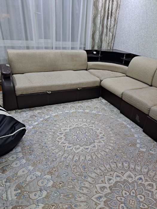 Продам диван срочно