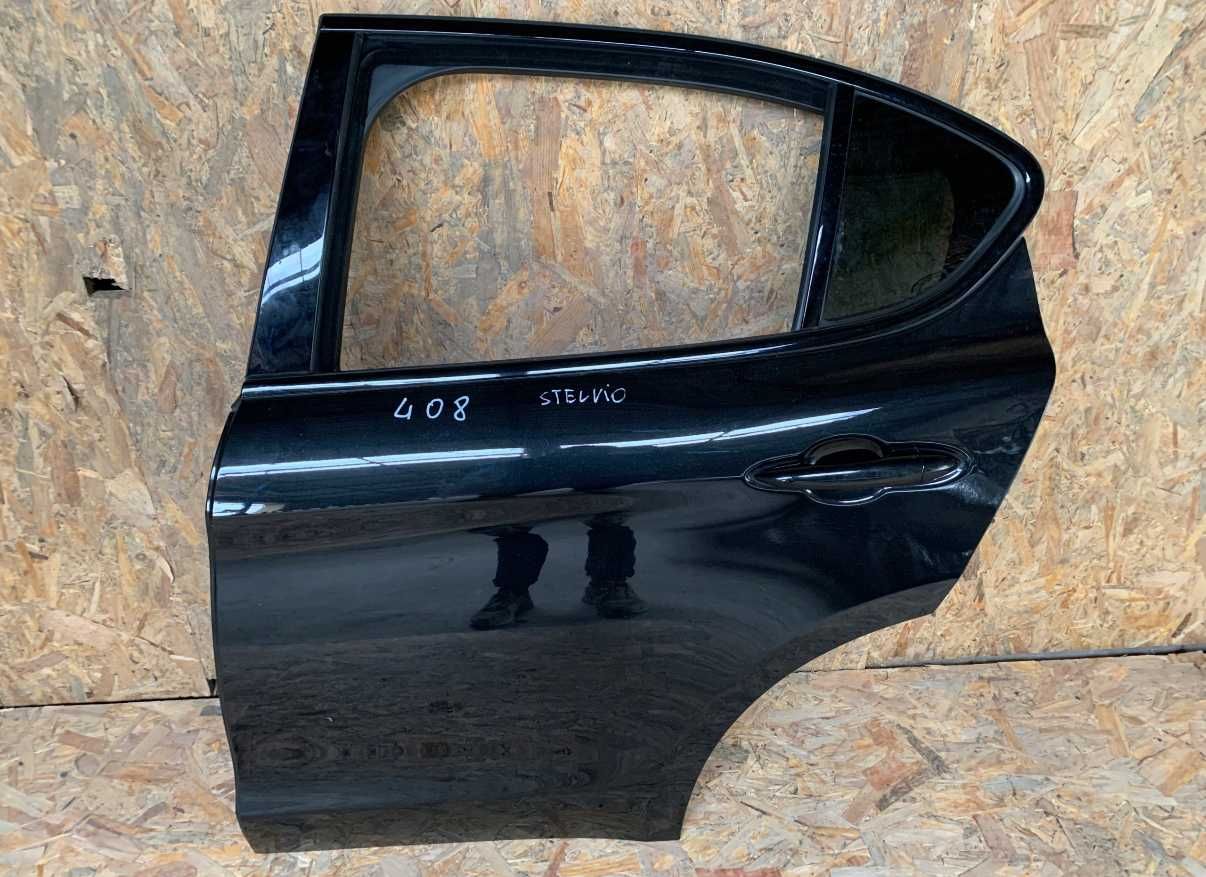 Задна врата уборудвана Alfa Romeo Stelvio