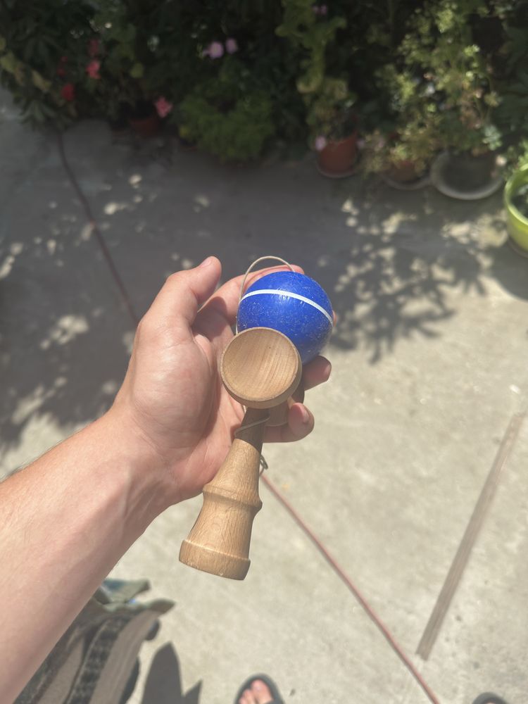 Kendama krom pop noua