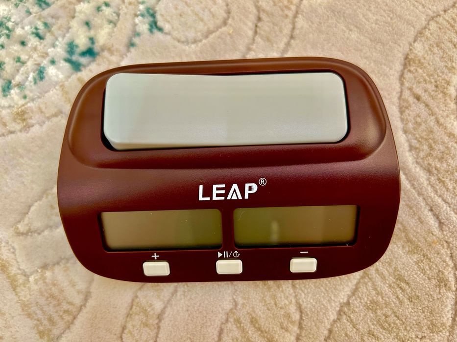 Шахматные часы leap.РАСПРОДАЖА!ОСТАЛИСЬ два комплекта часов!!!