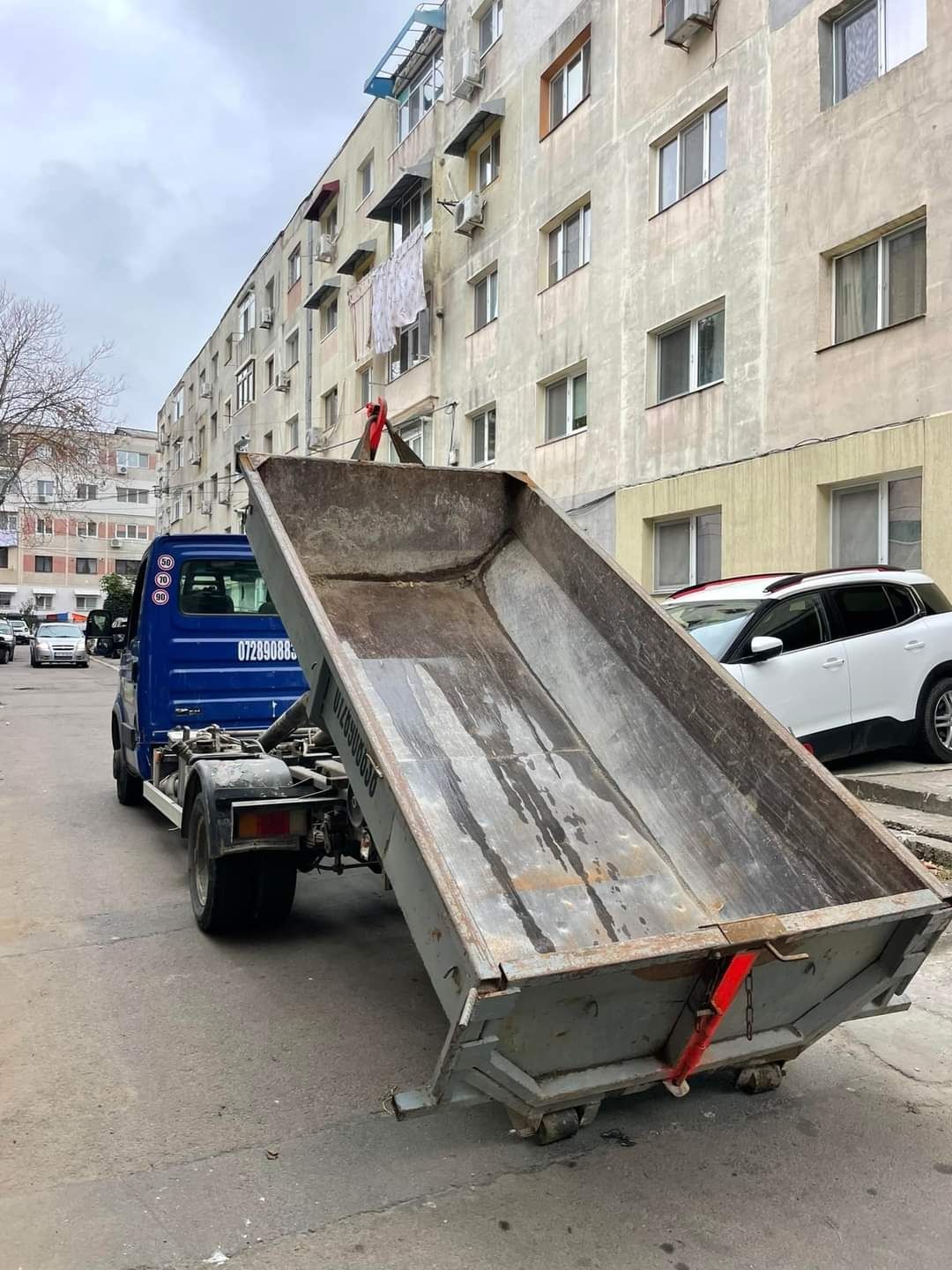 Transport moloz bene detașabile moluz container + manipulanți