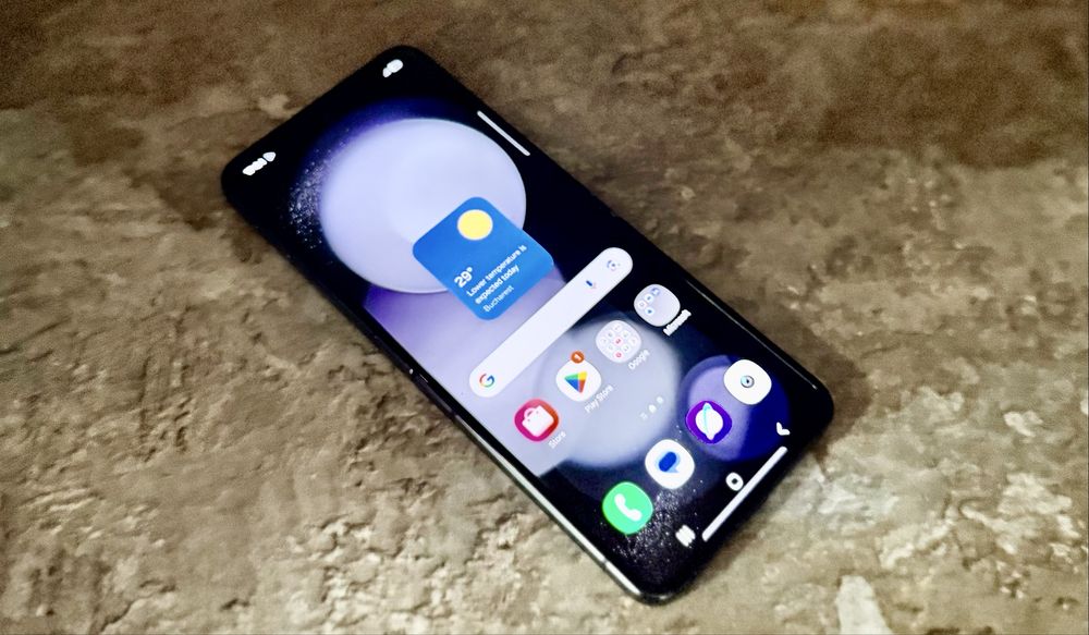 **ATS GSM**ID65863 Samsung Galaxy Flip 5 256Gb / Garantie