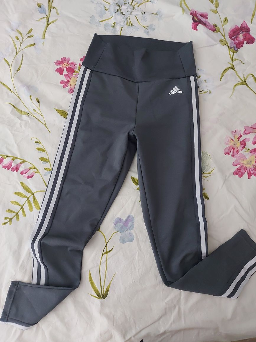 Клин adidas размер S-сив