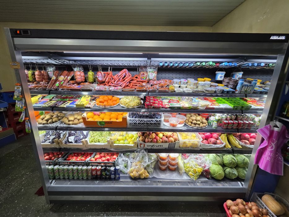 Magazin sotiladi 100 kvadrat. Nejiloy.