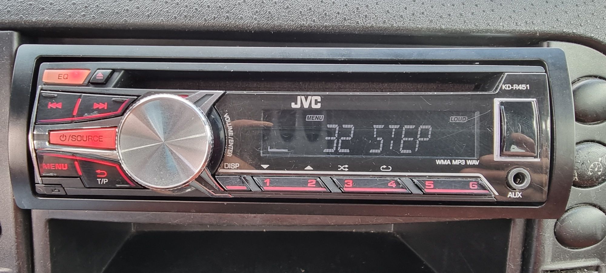 CD player JVC mp3 stic auxiliar