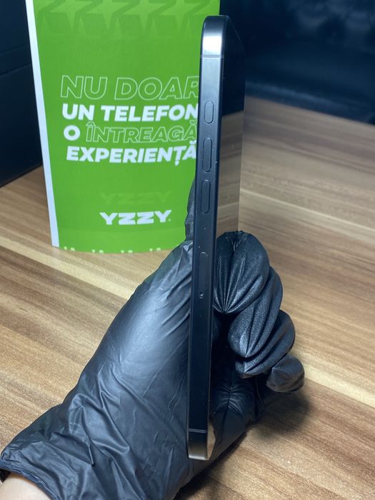 iPhone 16 Pro Max / 256 GB / Sănătate baterie 100% / Foarte bun