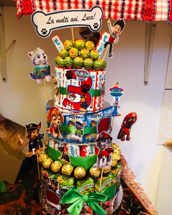 Torturi din dulciuri ambalate pentru gradinite sau scoala