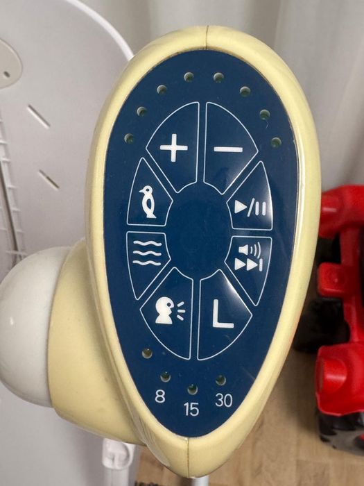 Vând Scaun de masa cu leagan electric Caretero INDIGO 2 in 1