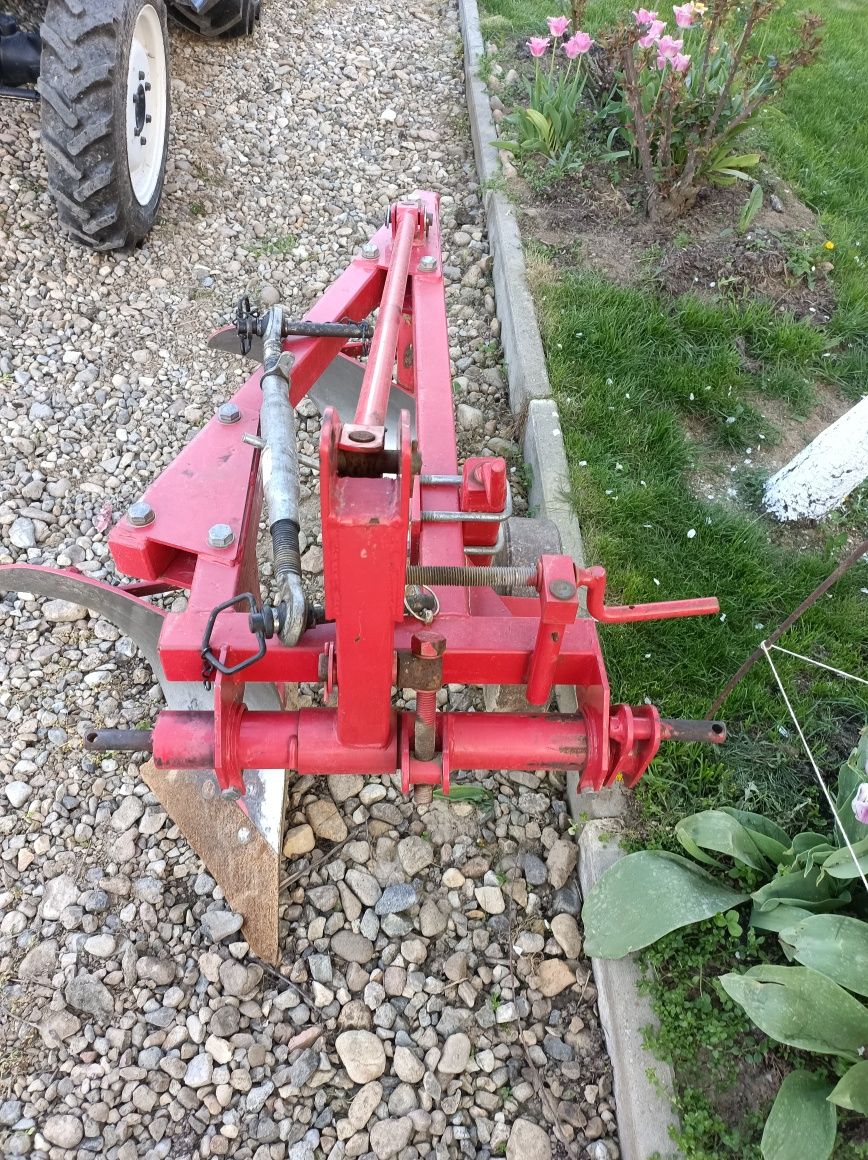 Tractor Japonez Iseki Geas 273 4x4 cu utilaje .