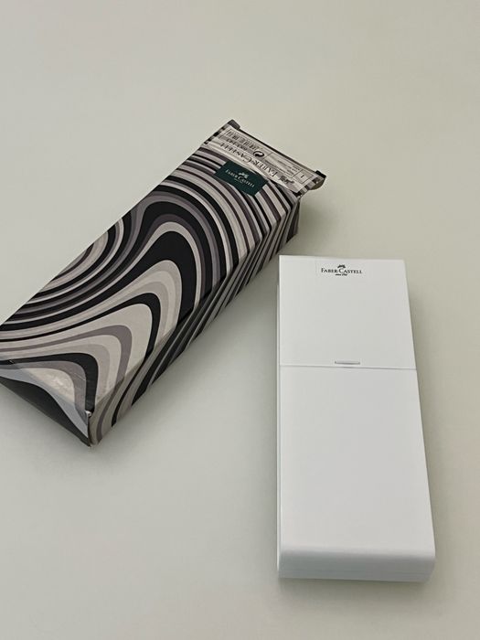 Продаётся ручка фирмы Faber-Castell. Отличный подарок к дню учителя!