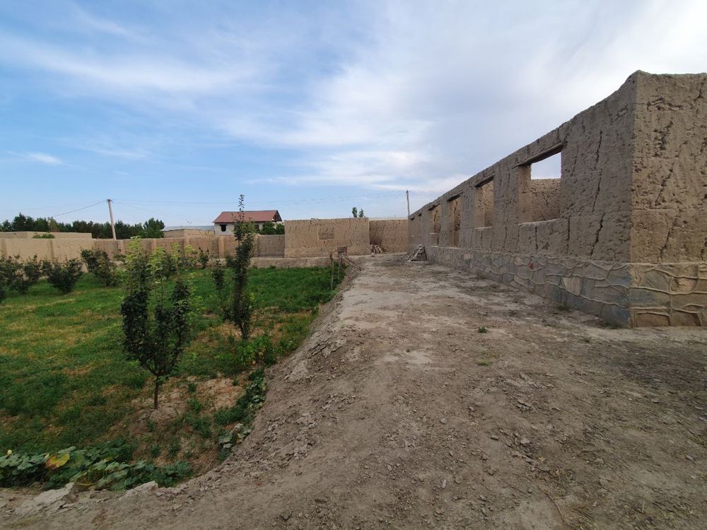 Karmana tumani, Do’rmanda hovli sotiladi