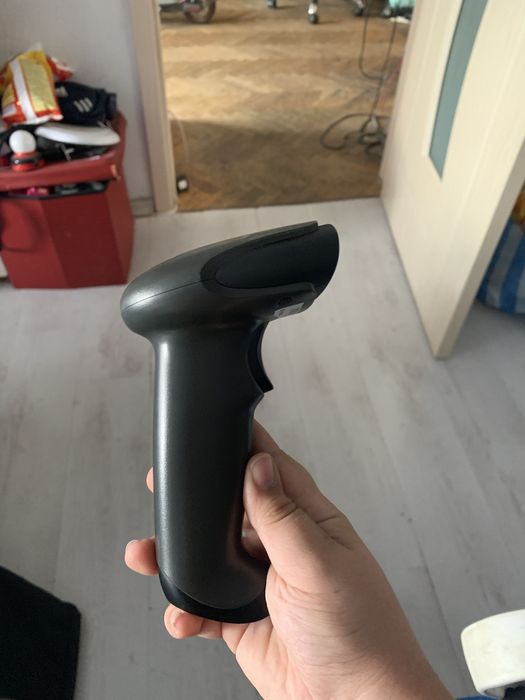 Продавам бежичен четец