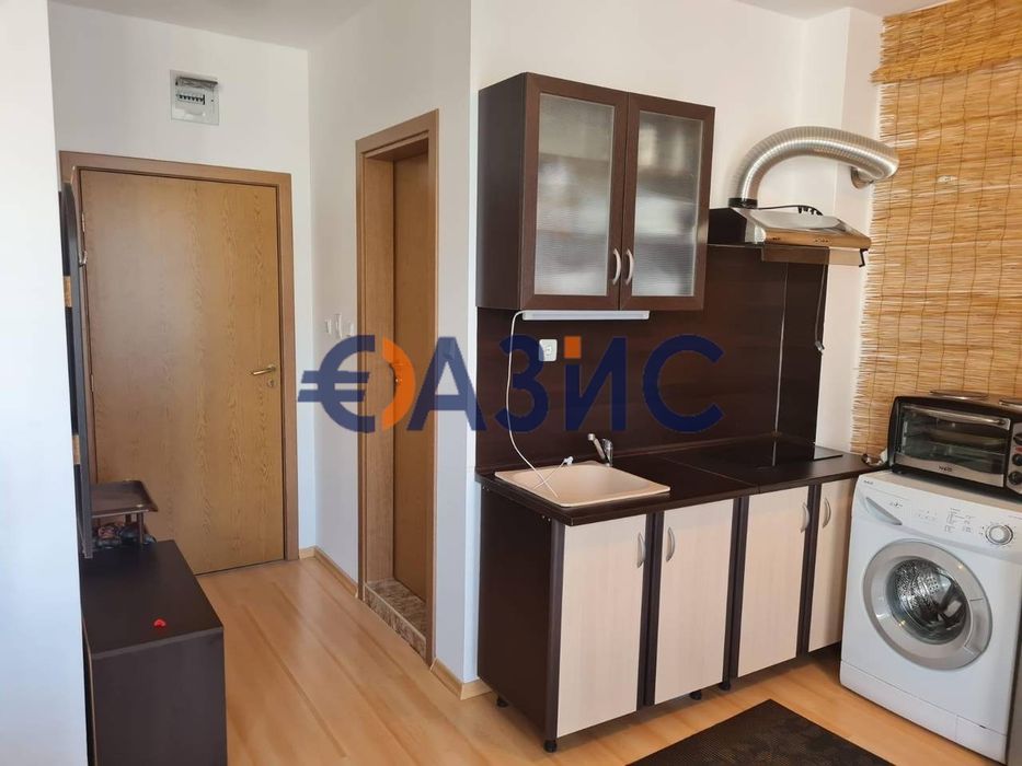 Продава се Едностаен апартамент в к.к. Слънчев бряг - 40 кв.м за 888 €/кв.м - Снимка #6
