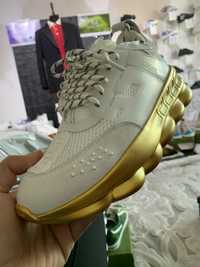 Versace chain reaction folt reaction