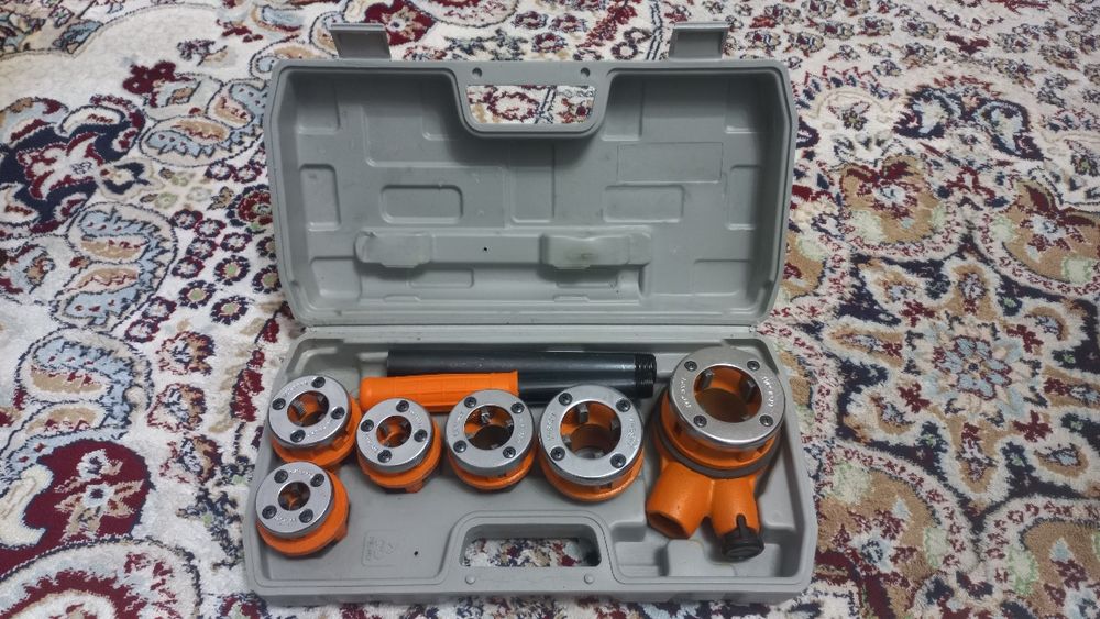 Резьбонарезной клупп Sparta