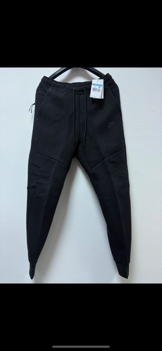 Nike Sportswear - Tech Fleece