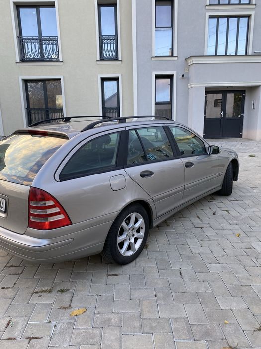 Mercedes C Class 2005 2.2