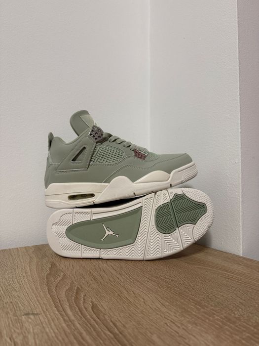 Jordan Retro 4 Seafoam