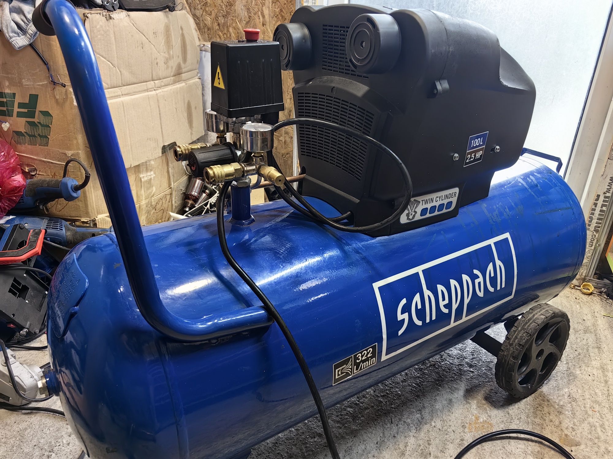 Компресор Scheppach HC105DC
Макс. налягане: 10 bar, 1 800 W, 100 l