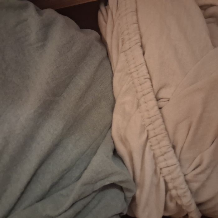 Юрган 180-120 и 5 плика за него. 4 чисто нови плика и 1 използва