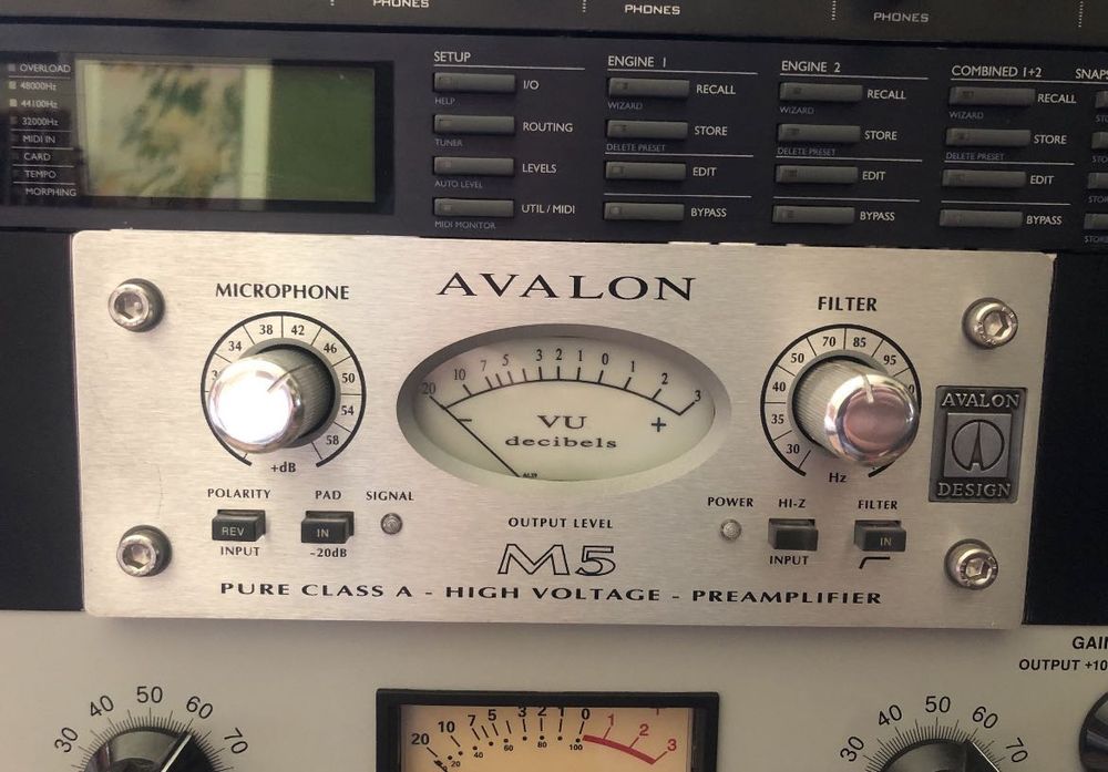 Preamplificator Avalon M5