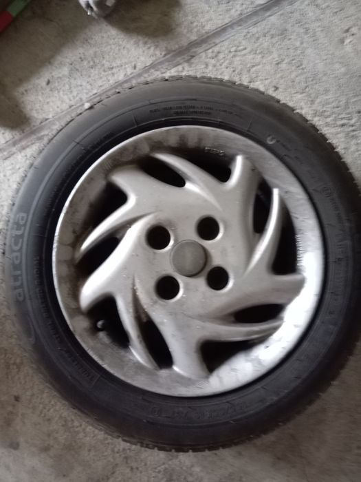 Jante din aliaj de aluminiu Fiat.