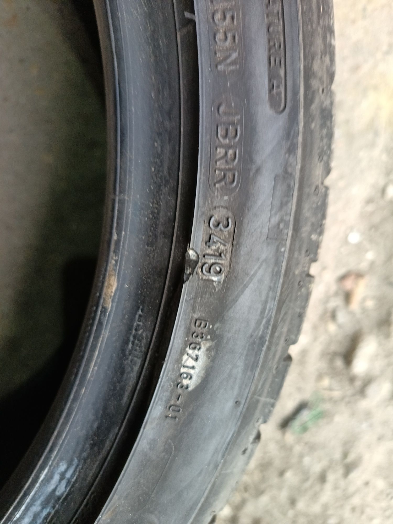 Anvelope vara 225 40 18 Dunlop. 2019 6.5mm