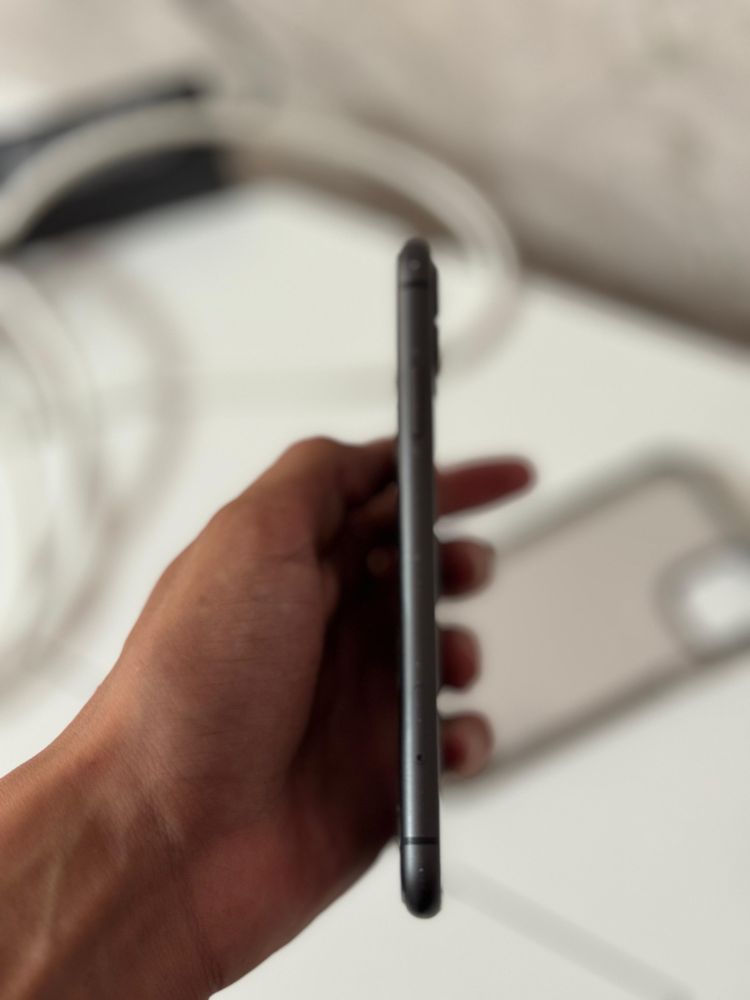 Iphone 11 сатылады