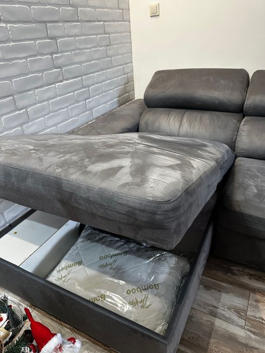 Разтегателен ъглов  диван
