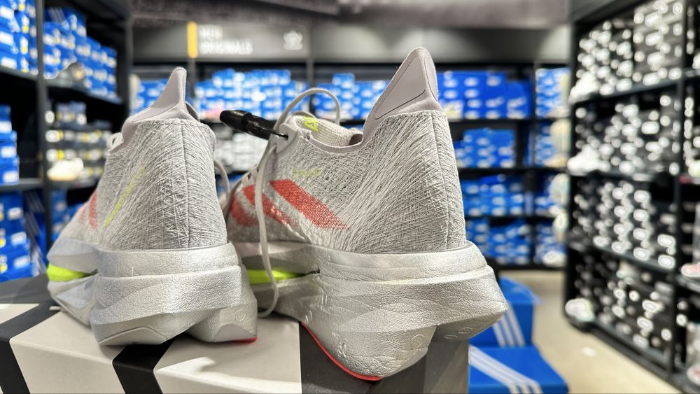 Adidas Adizero Prime X2 strung originali la cutie ( 41.1/3 si 42 )