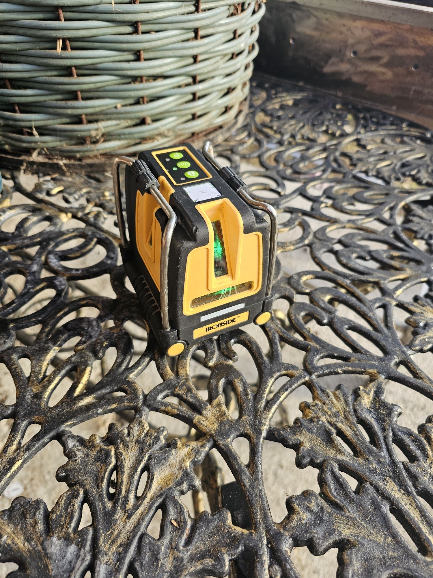 Laser ironside cu lumina verde