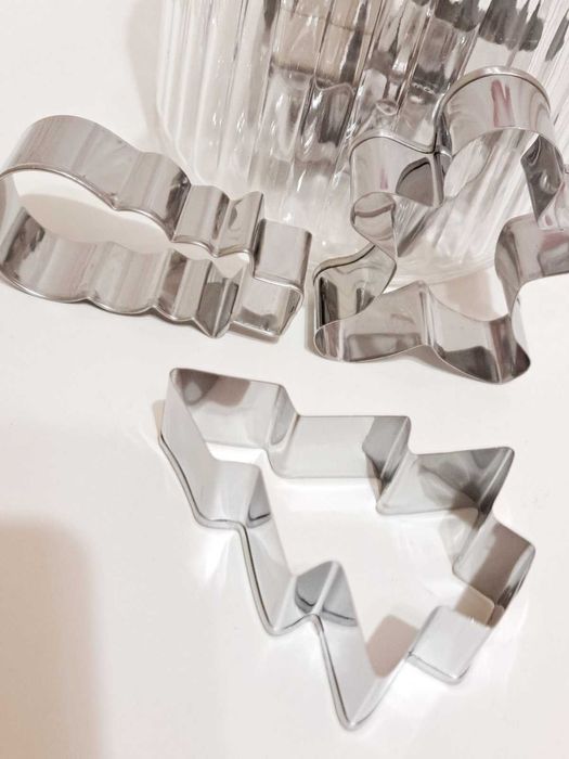 НОВИ! Стъклен буркан за коледни бисквити сладки + 8 броя форми стомана