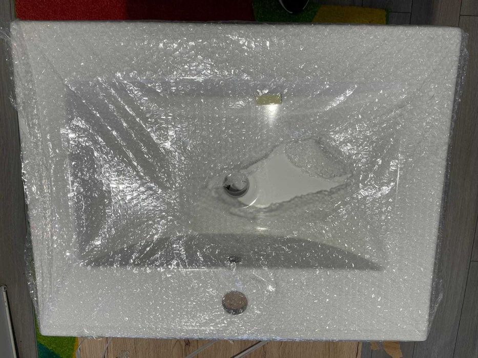 Lavoar baie ceramică 60 cm – nou, nefolosit