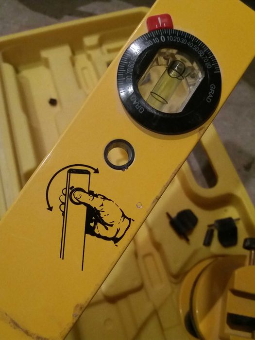 Лазeр Нивелир 670 / Laser 670