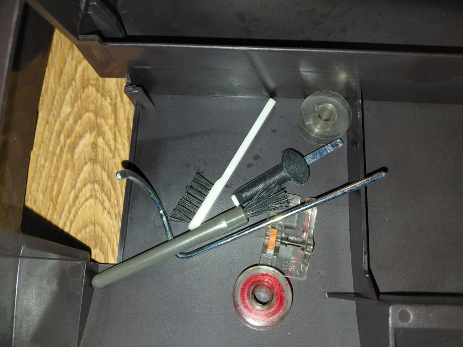 Шевна машина Хускварна