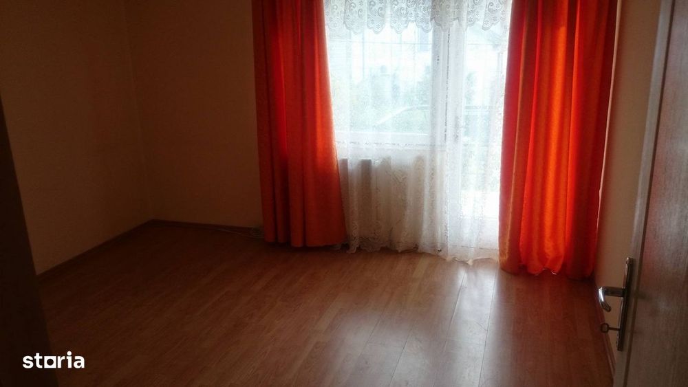 Vila de inchiriat 145 mp - Centru