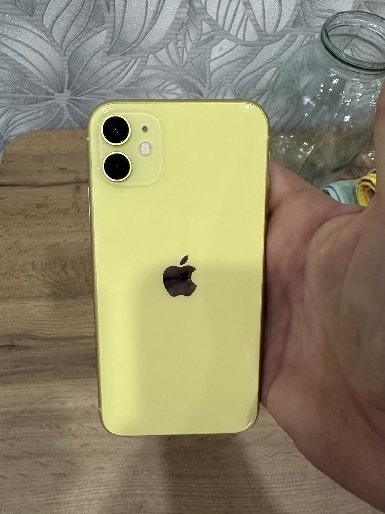 Iphone 11 256gb жёлтый