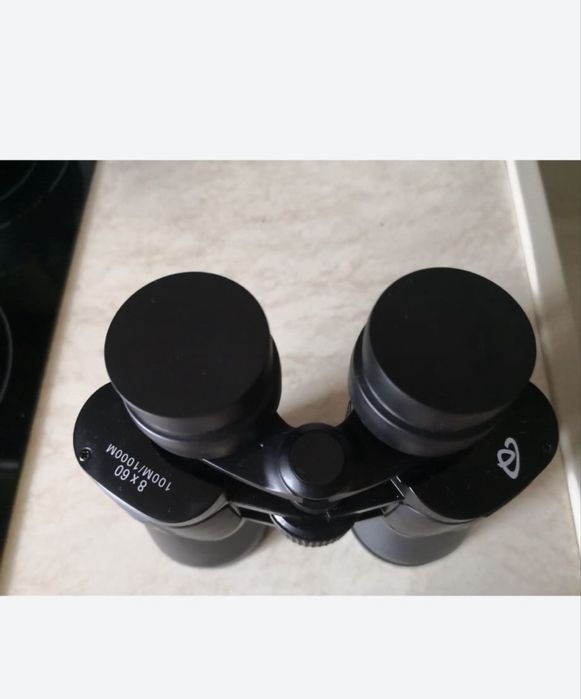 Vand binoclu 80/60, nou 300 lei